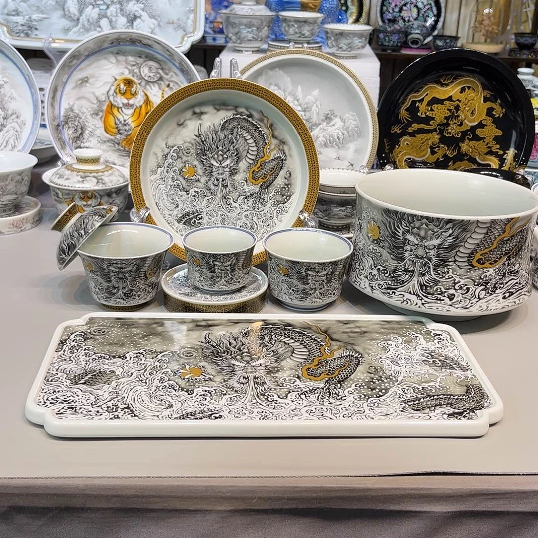 景德镇市陶瓷艺术品