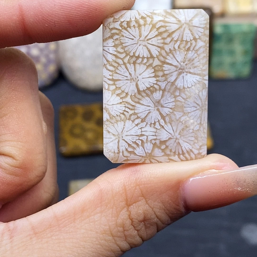 硅化玉颈饰合金梨*