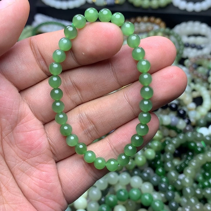 J***e和田玉未镶嵌手串卡6小苹果