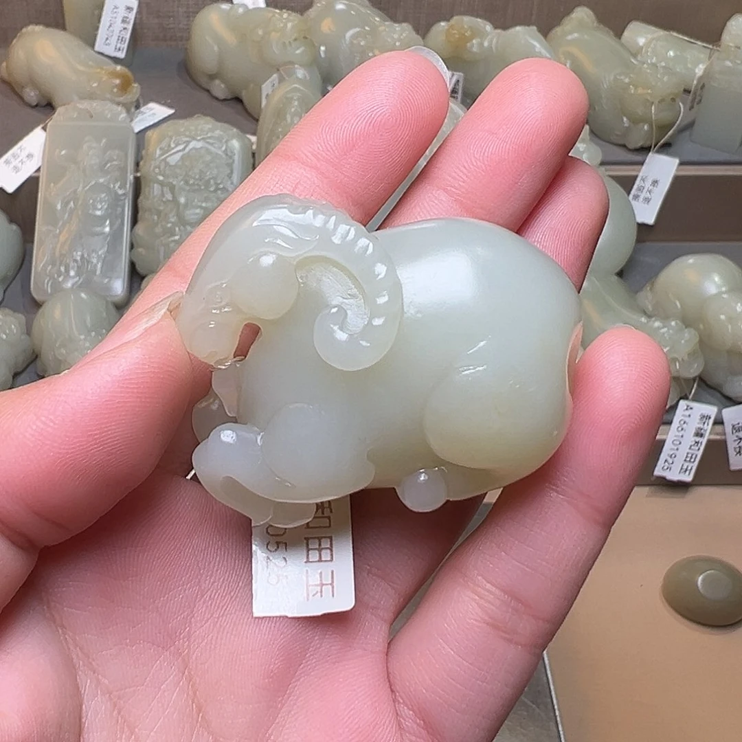 和田玉把件未镶嵌等*