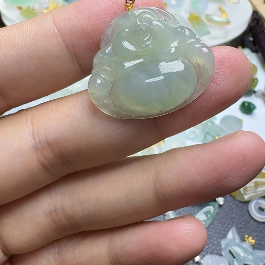 颈饰18K金镶嵌翡翠佛公