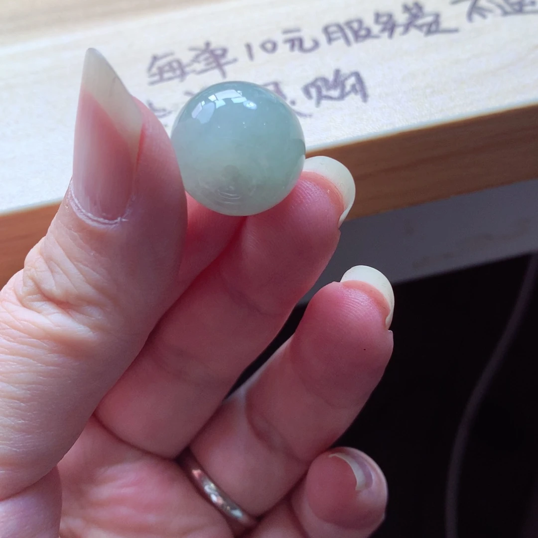 翡翠未镶嵌颈饰吊坠