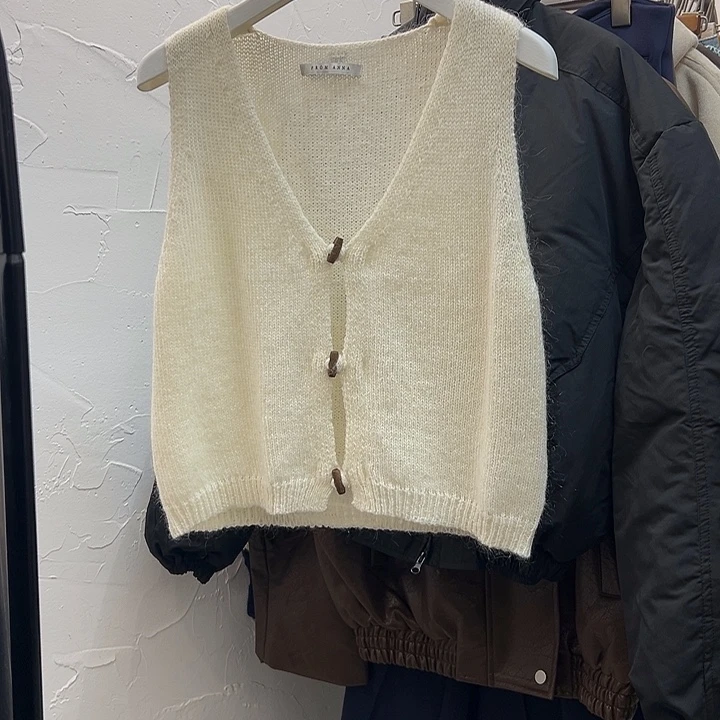 三醋酯纤维棉模特自留 洋气米白色针织马甲