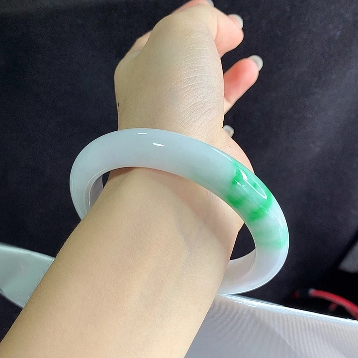 翡翠未镶嵌手镯61圈6355