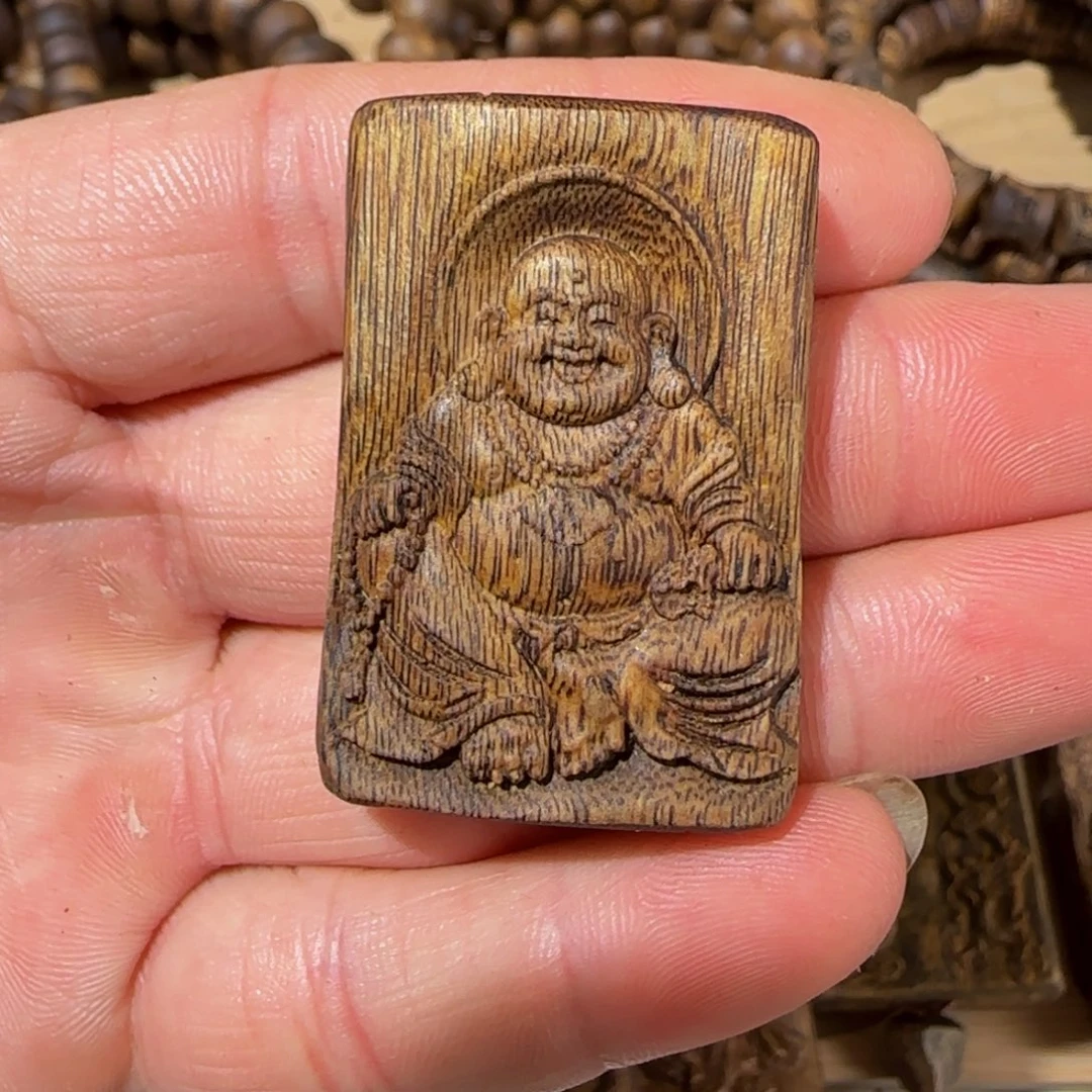 沉香碎屑沉香糖结弥勒佛