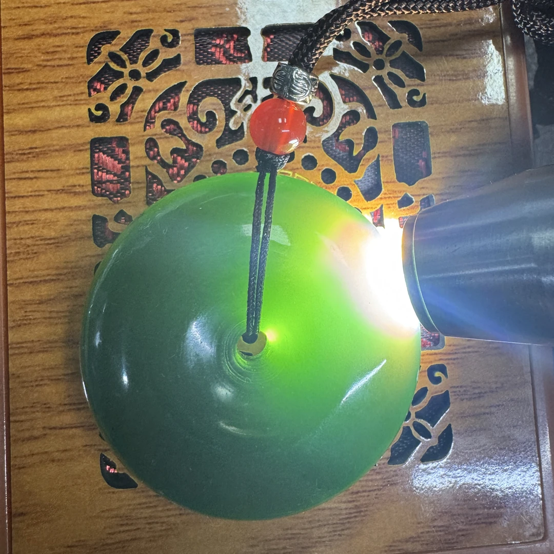 菠菜绿玉石平安扣毕业级《抖音基地质检发货》