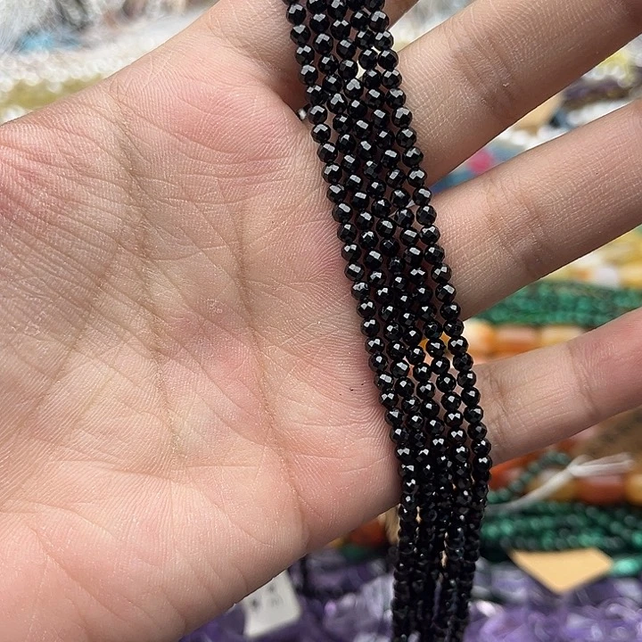 玛瑙/玉髓未镶嵌珠宝半成品一条3mm左右黑尖晶刻面