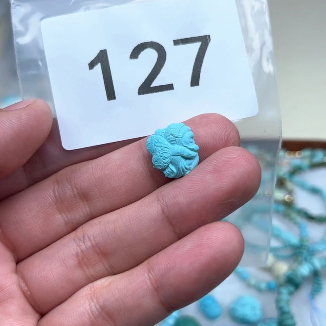 绿松石未镶嵌珠宝奇石