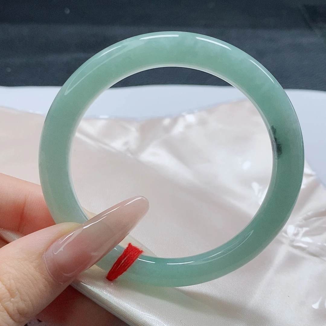 【闪购商品】未镶嵌手镯（圆镯）翡翠402号