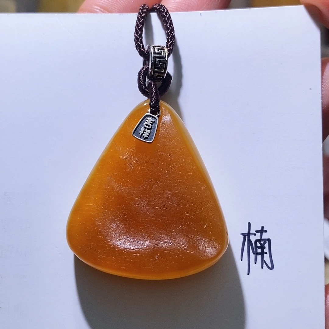 琥珀未镶嵌珠宝奇石李*川