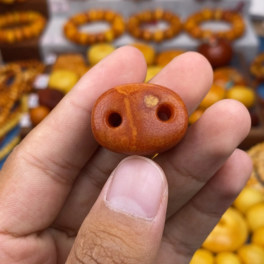 未镶嵌琥珀珠宝奇石