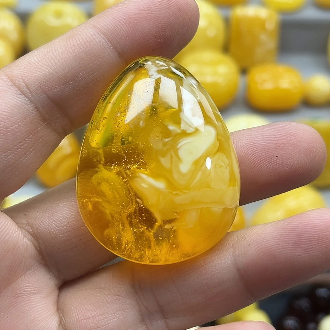 蜜蜡未镶嵌珠宝奇石