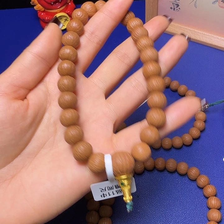 *****吊坠猴头核桃凤羽