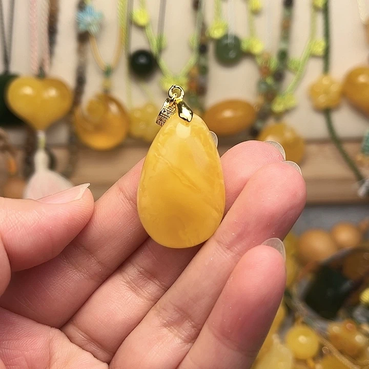 蜜蜡颈饰未镶嵌蜜蜡