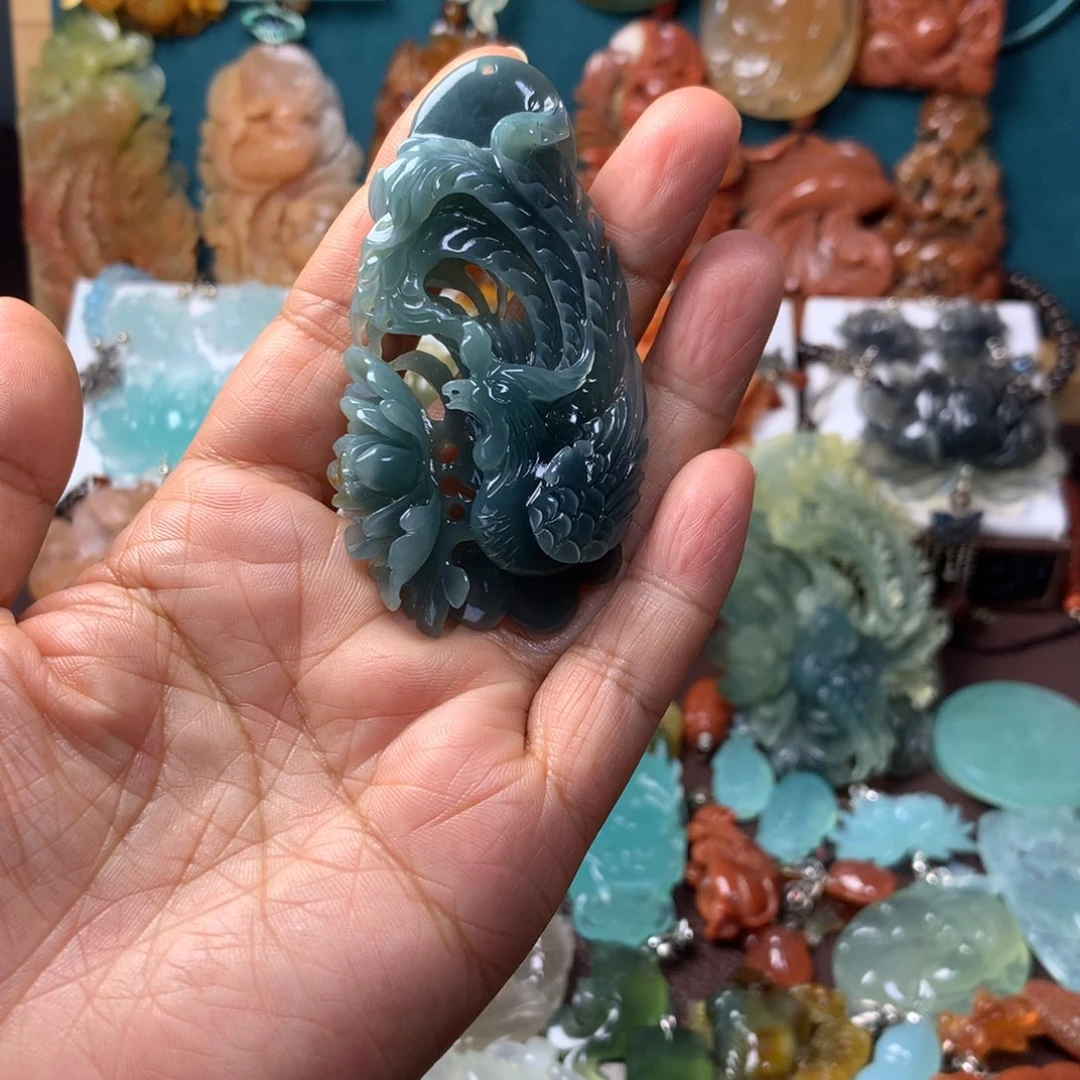 蛇纹石玉未镶嵌挂坠