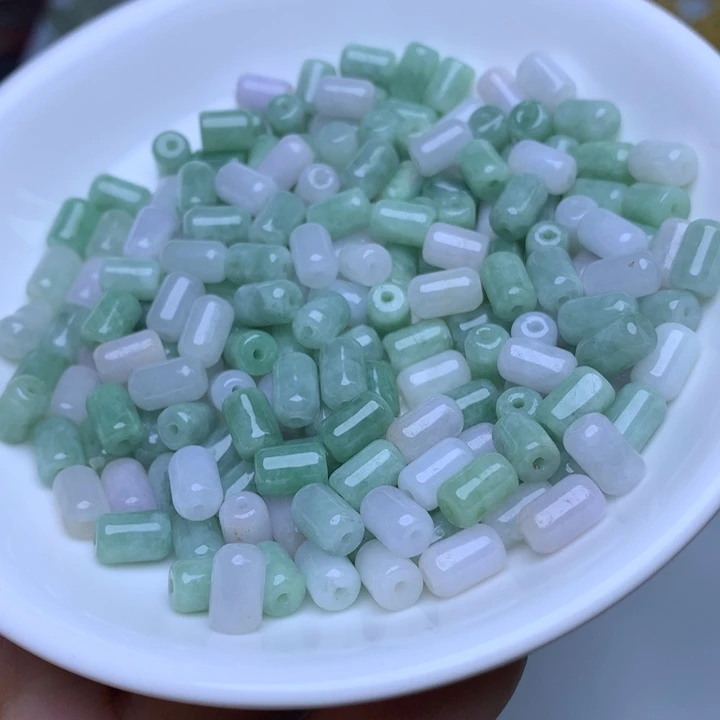 翡翠散珠卡4.8乘7.2冰绿白冬瓜50个