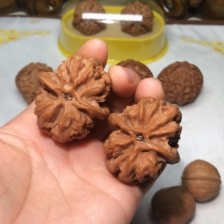 文玩核桃44平谷方块