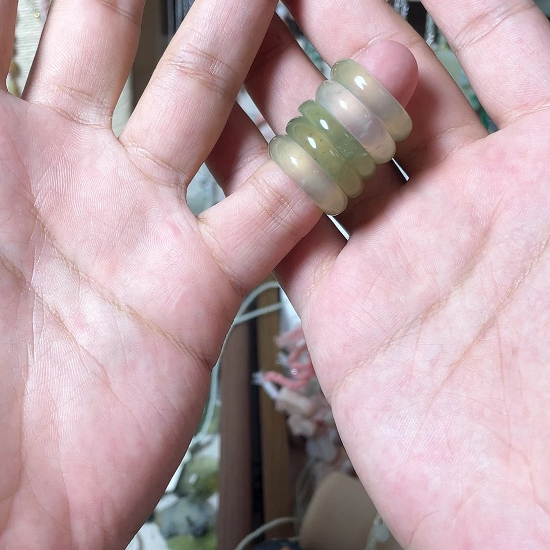 蛇纹石玉合金颈饰