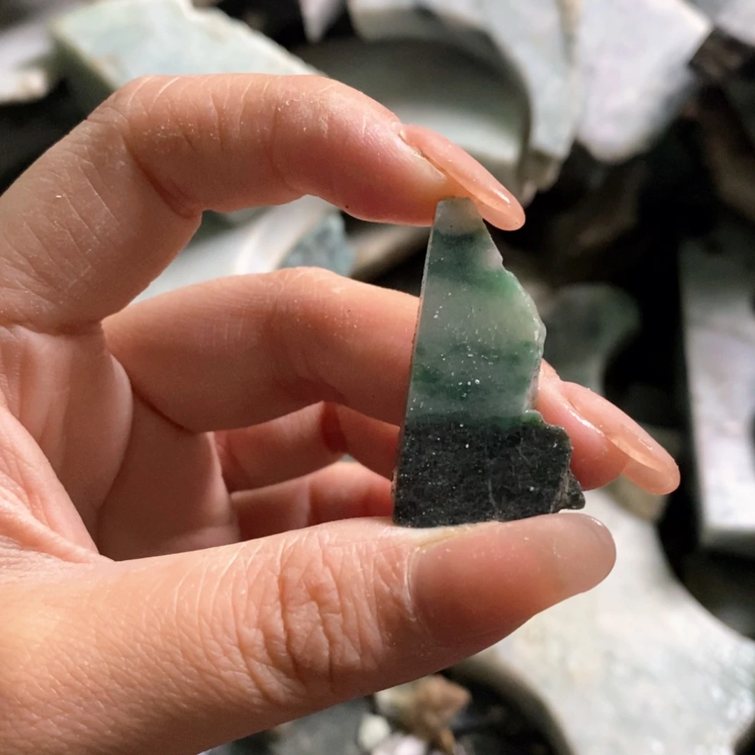 颈饰未镶嵌翡翠天然翡翠