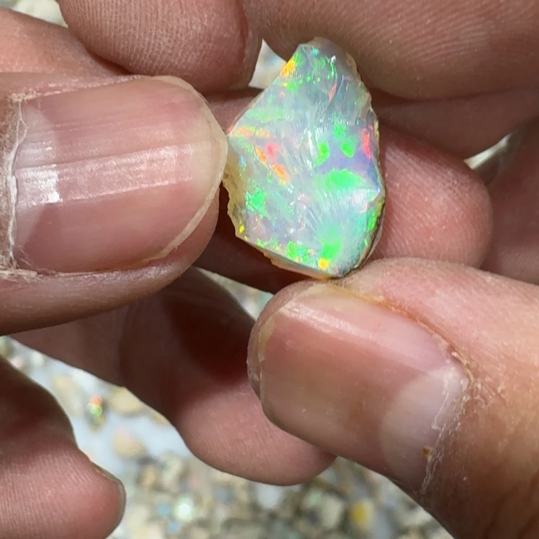 月下珠宝严选矿物