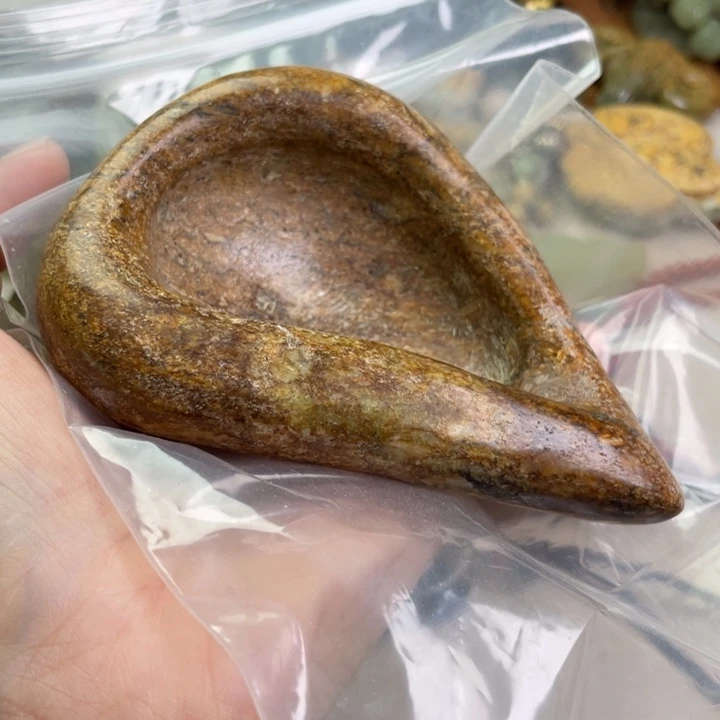 岫岩河磨玉（透闪石质玉）手把件未镶嵌?***?