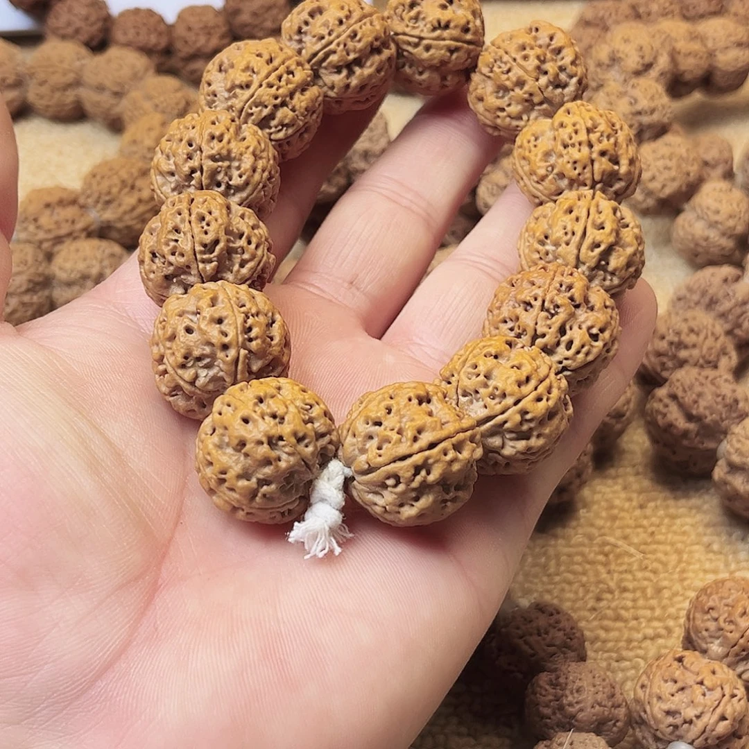 碧***！金刚菩提吊坠梅花