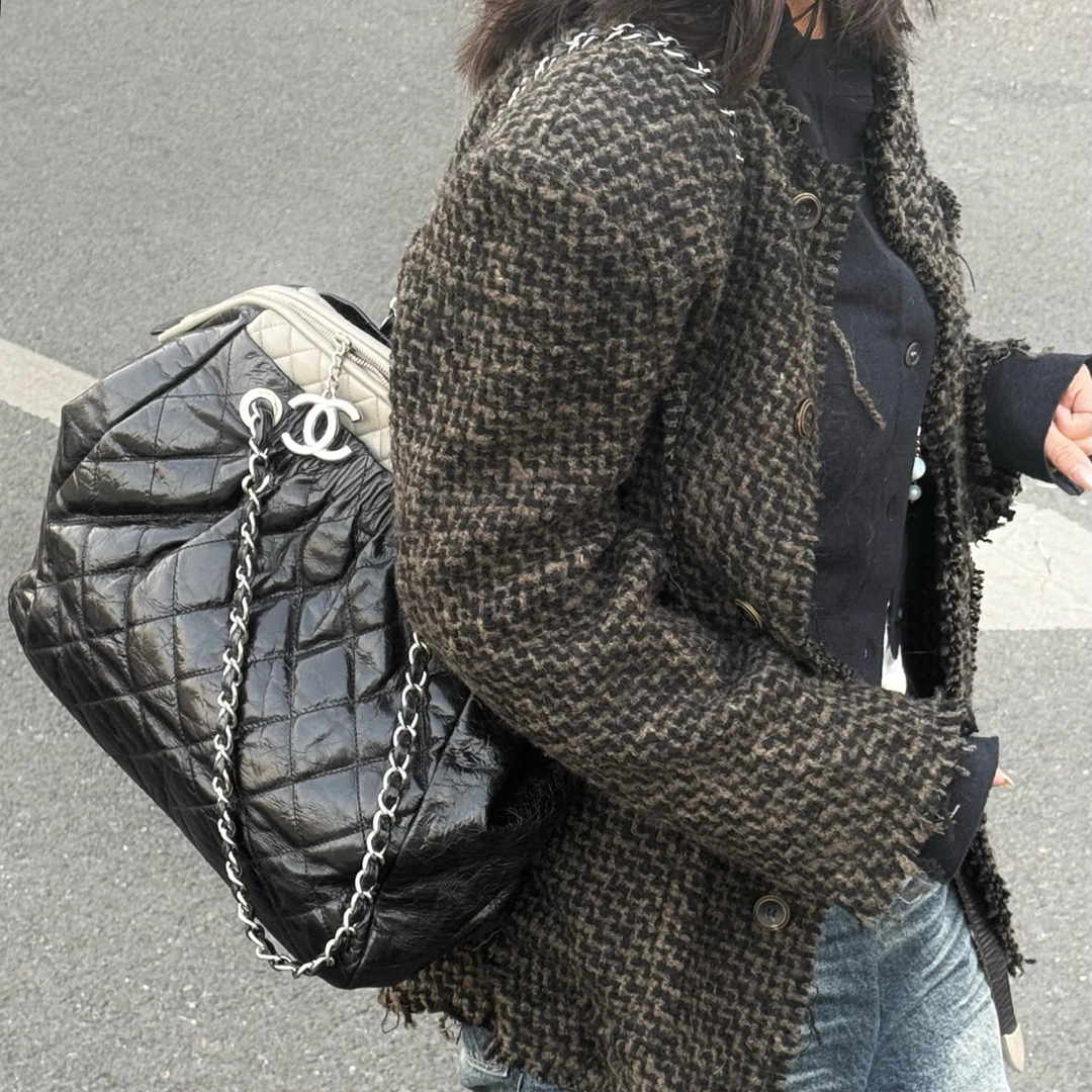 95新 Chanel/香奈儿 Chanel黑银油蜡托特