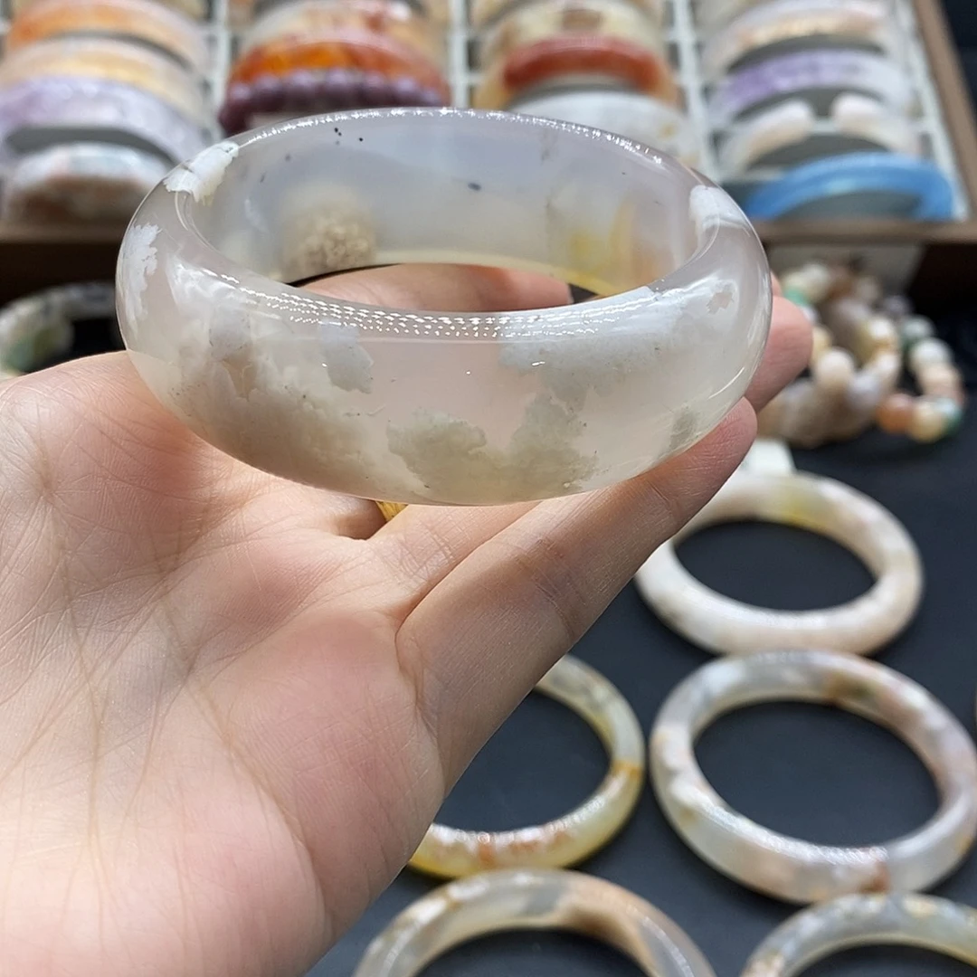 玛瑙/玉髓手镯未镶嵌浅**然