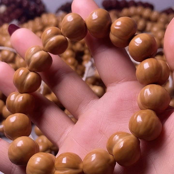 兔***…手串猴头核桃16尺寸肌理纹屁桃手串全品无暇