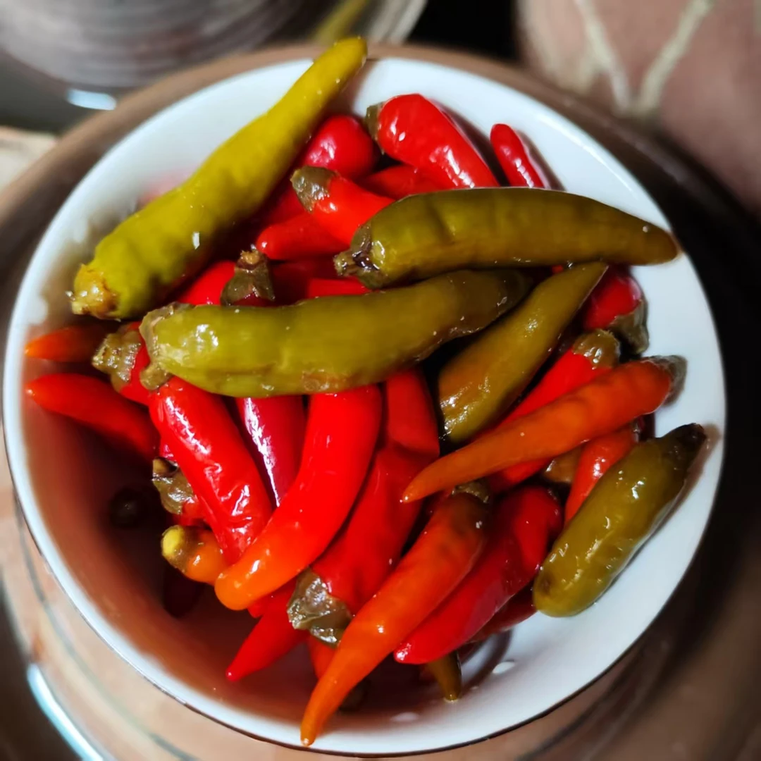 广西桂林全州老坛酸辣椒农家井水腌制乌红辣椒朝天椒中辣泡椒