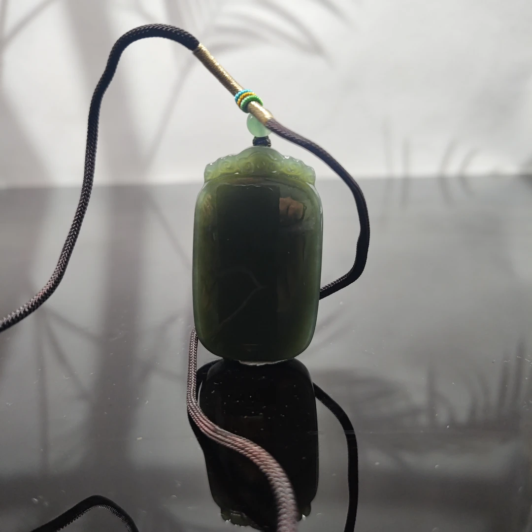 H和田玉无事牌吊坠0081