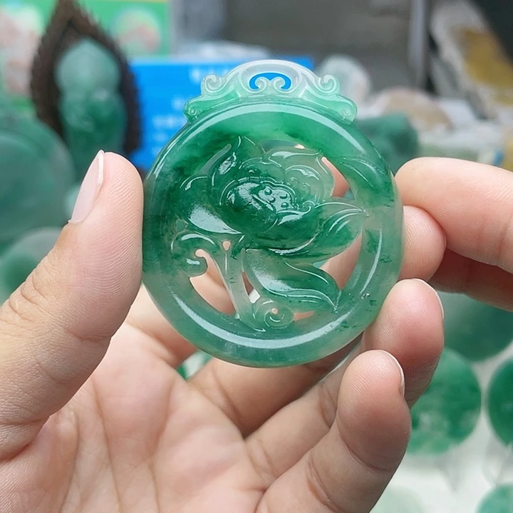 未镶嵌定制石英质玉（非洲翠）枫*