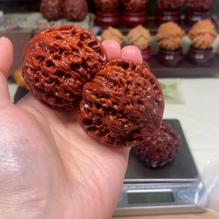 小***博文玩核桃吊坠官帽