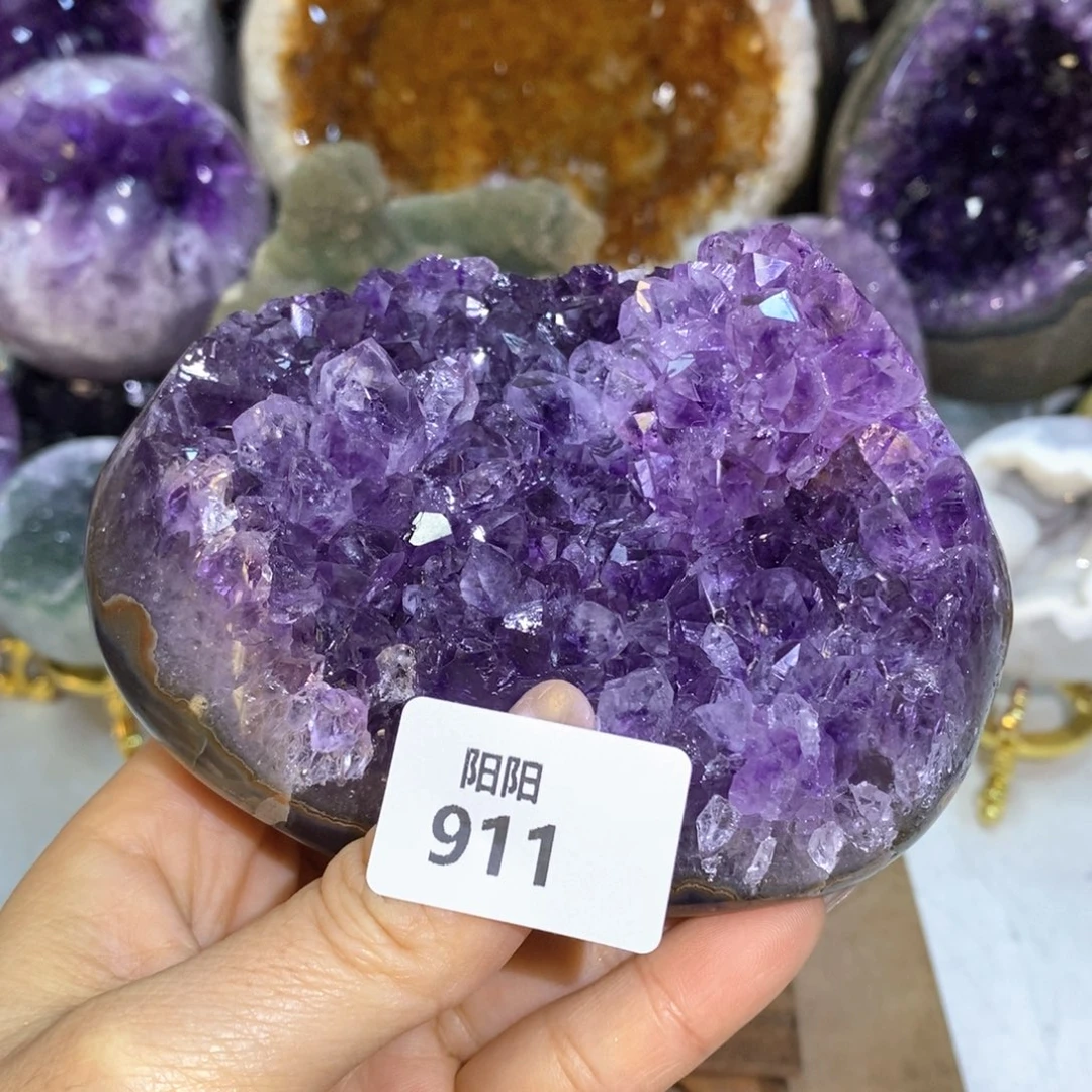 未镶嵌水晶大型摆件（非配饰）