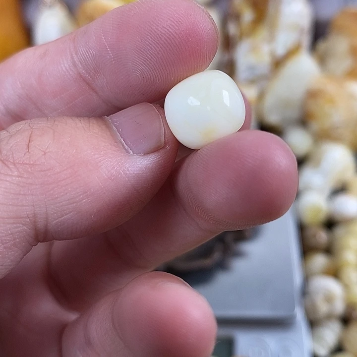 琥珀未镶嵌裸石我