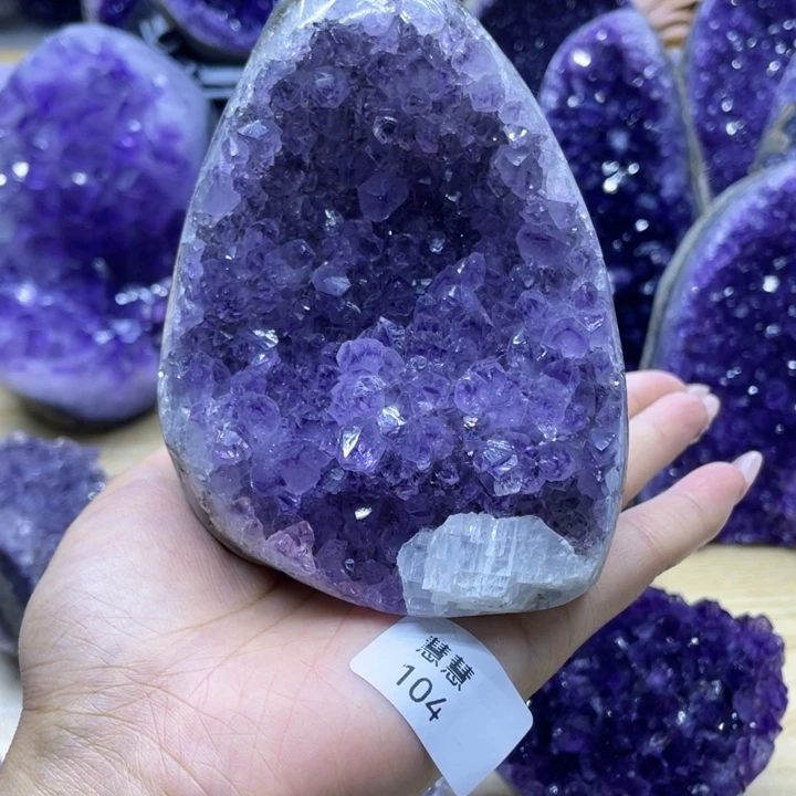 未镶嵌水晶大型摆件（非配饰）