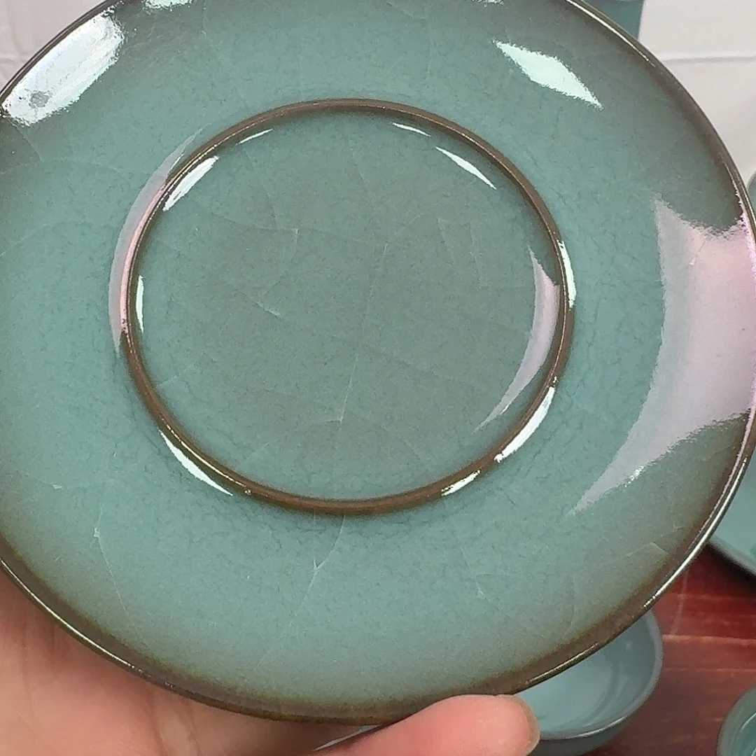 铁胎开片圆形小碟