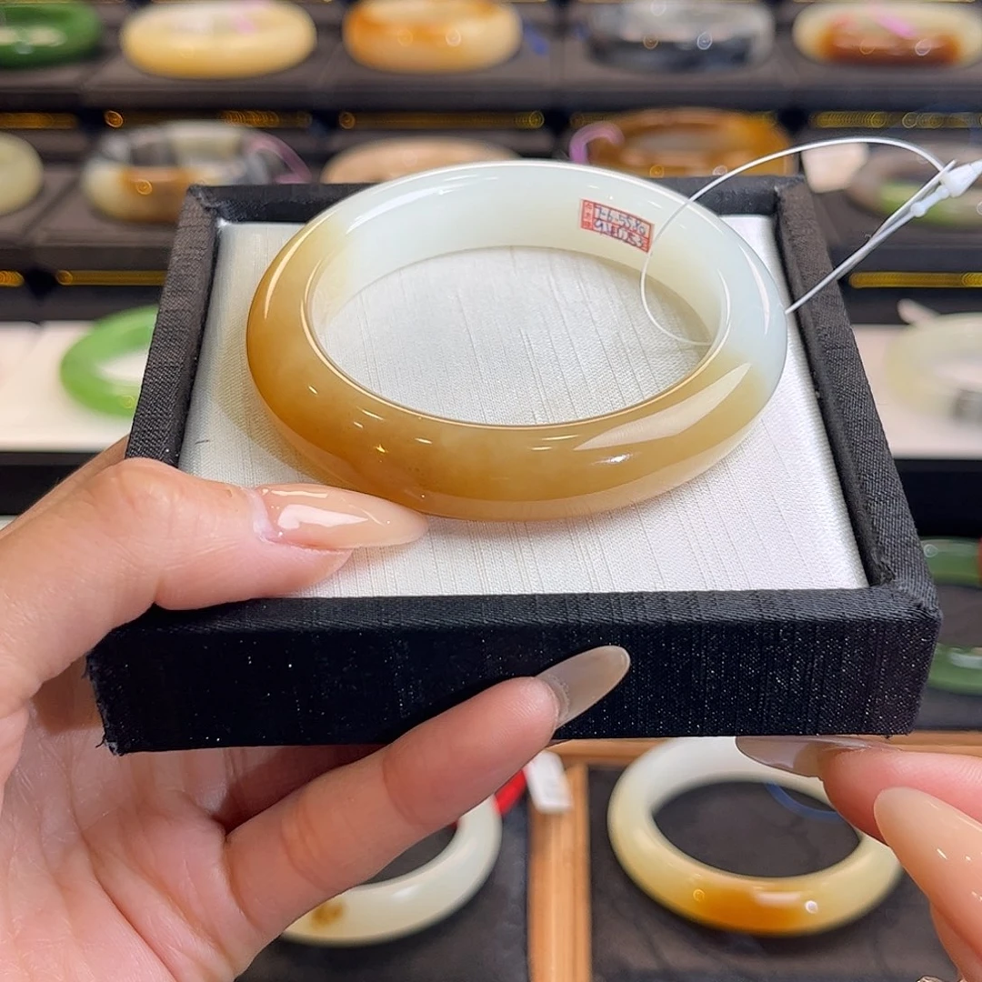 和田玉未镶嵌手镯55 56