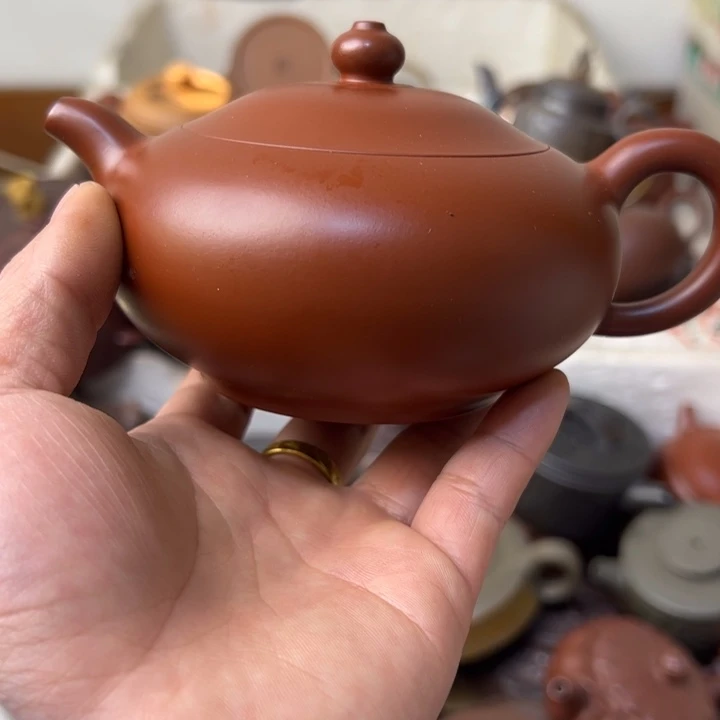 紫砂茶壶嘴巴花泥