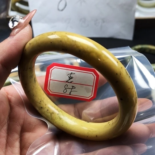 蛇纹石玉手镯未镶嵌惠*