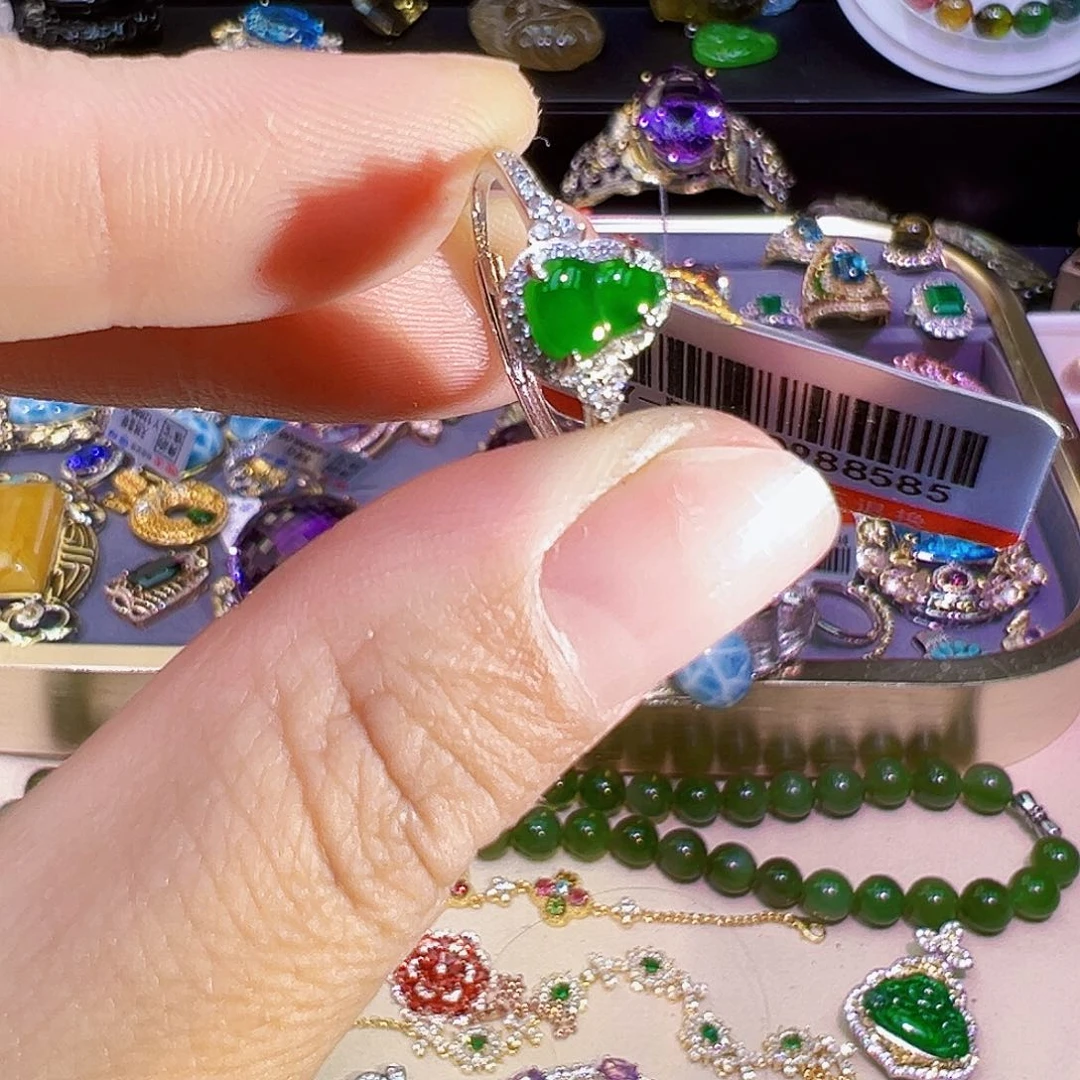 翡翠银S925镶嵌颈饰戒指