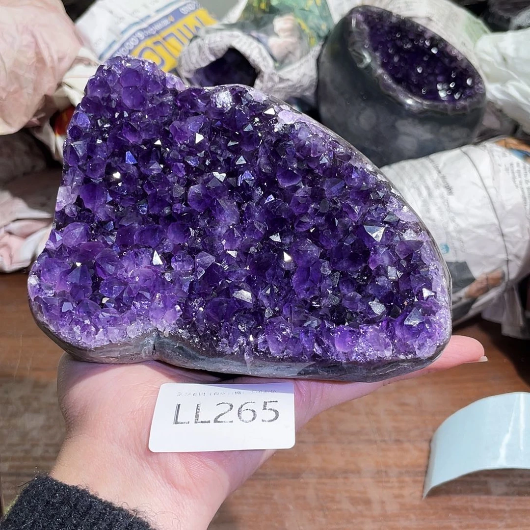 水晶未镶嵌大型摆件（非配饰）