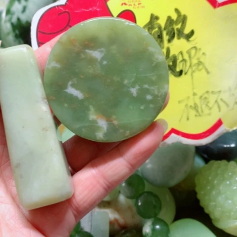 蛇纹石玉未镶嵌手把件