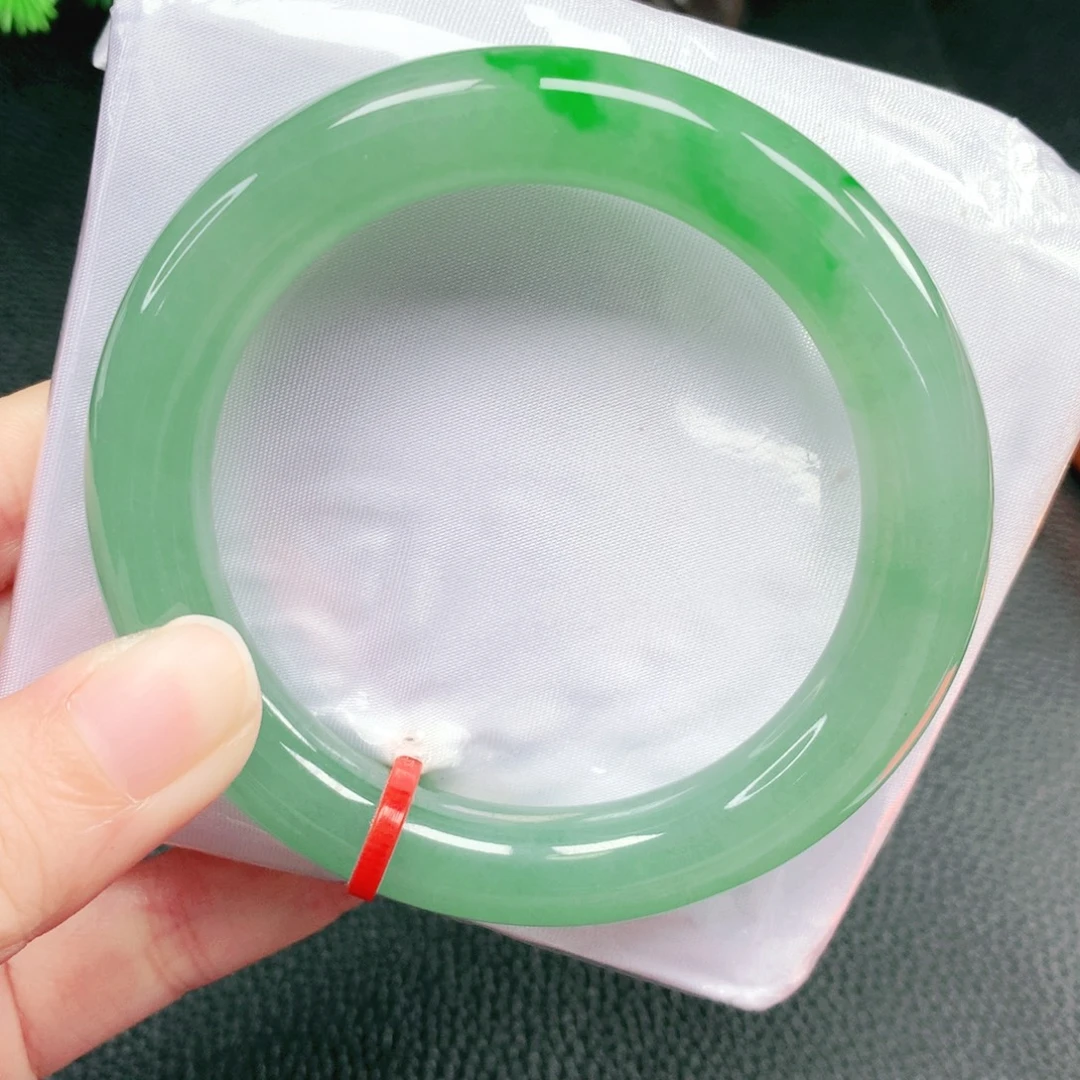 翡翠未镶嵌手镯56圈