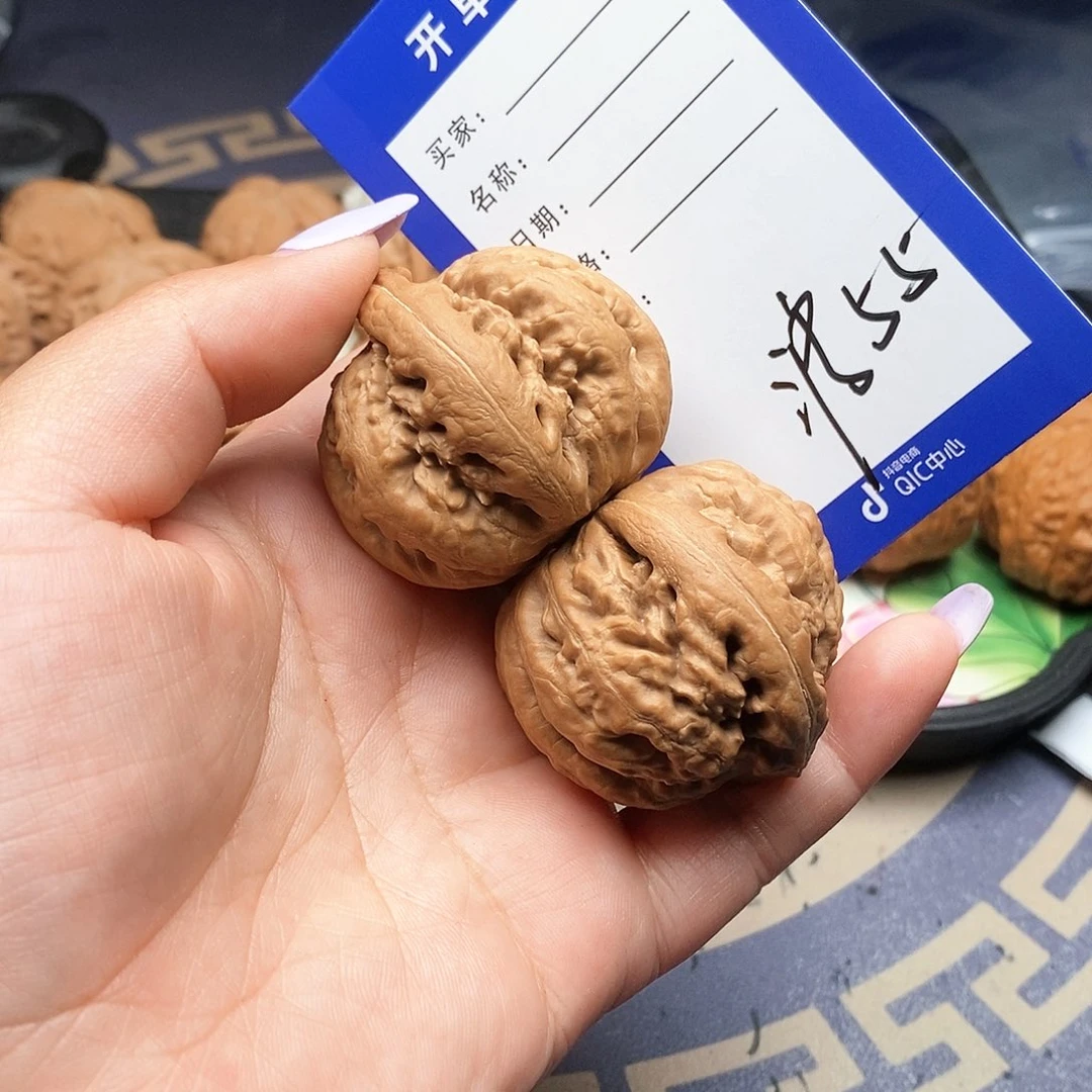 【闪购商品】文玩核桃把件从**始文玩核桃把见55