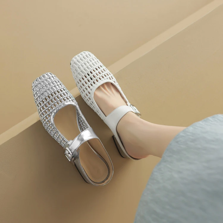 明星同款百搭鞋子休闲复古洞洞鞋包头拖2025年夏季粗跟3.5CM