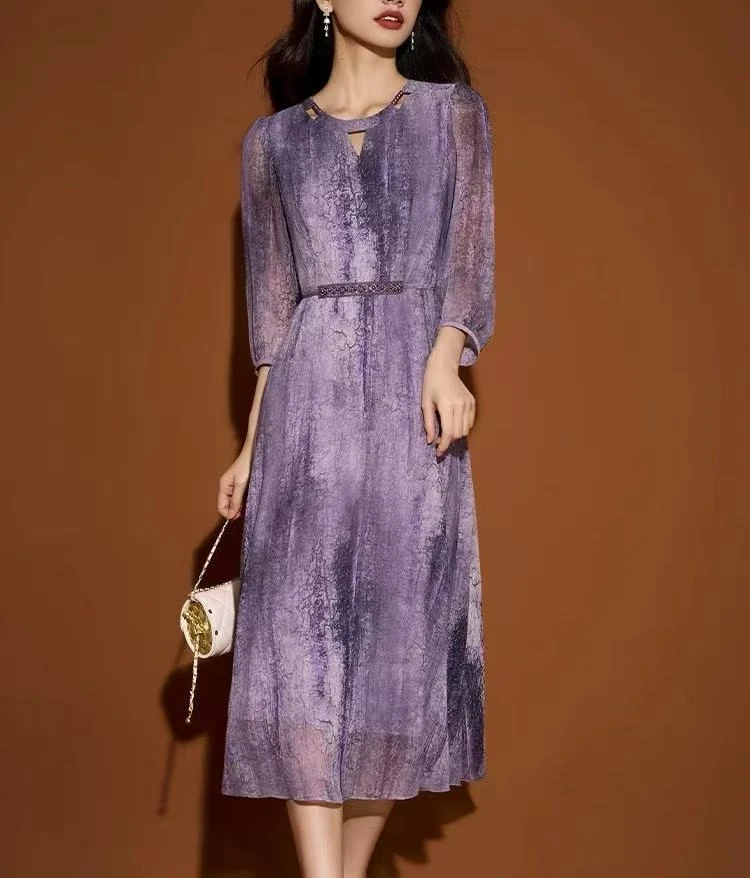 2025贵夫人气质连衣裙韵味连衣裙遮肚收腰显瘦气质裙子