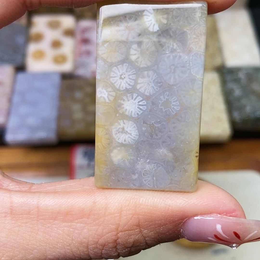 硅化玉颈饰合金小**~