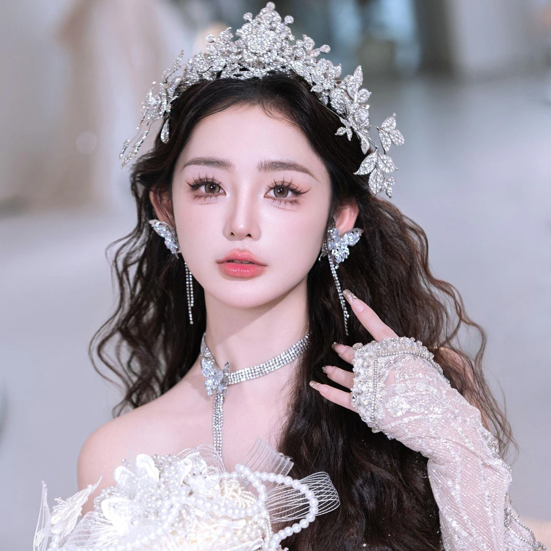 新娘皇冠大气头饰奢华结婚水晶公主王冠生日配饰婚纱新款