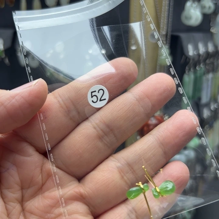 碧***豆和田玉（碧玉）银S925镶嵌耳饰